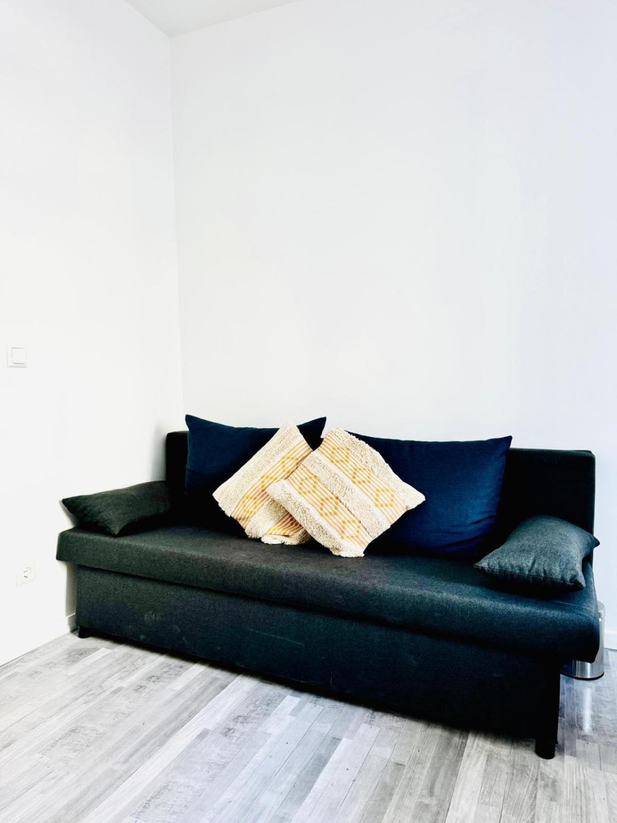 Beautiful 4br For Up To 12p 10 Min To Fac Platz Appartamento *